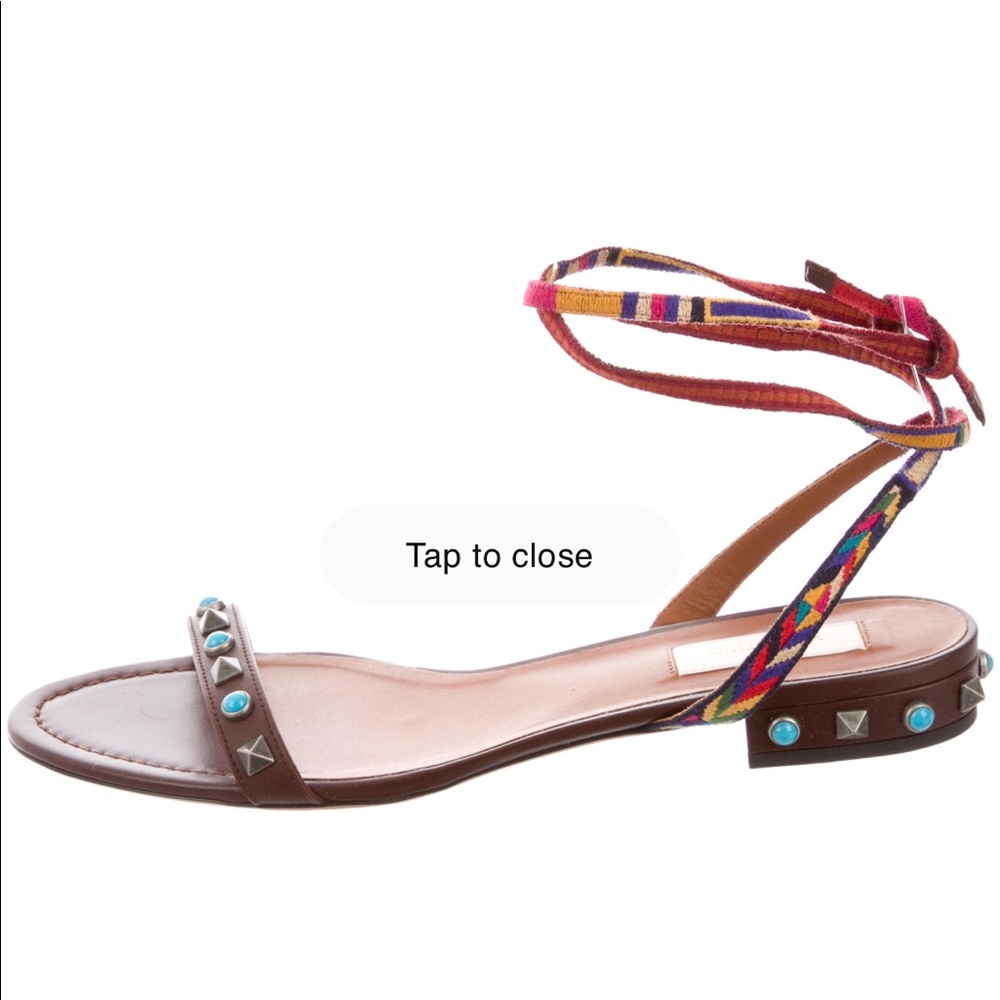 ISO Valentino Rockstud rolling embroidered sandal